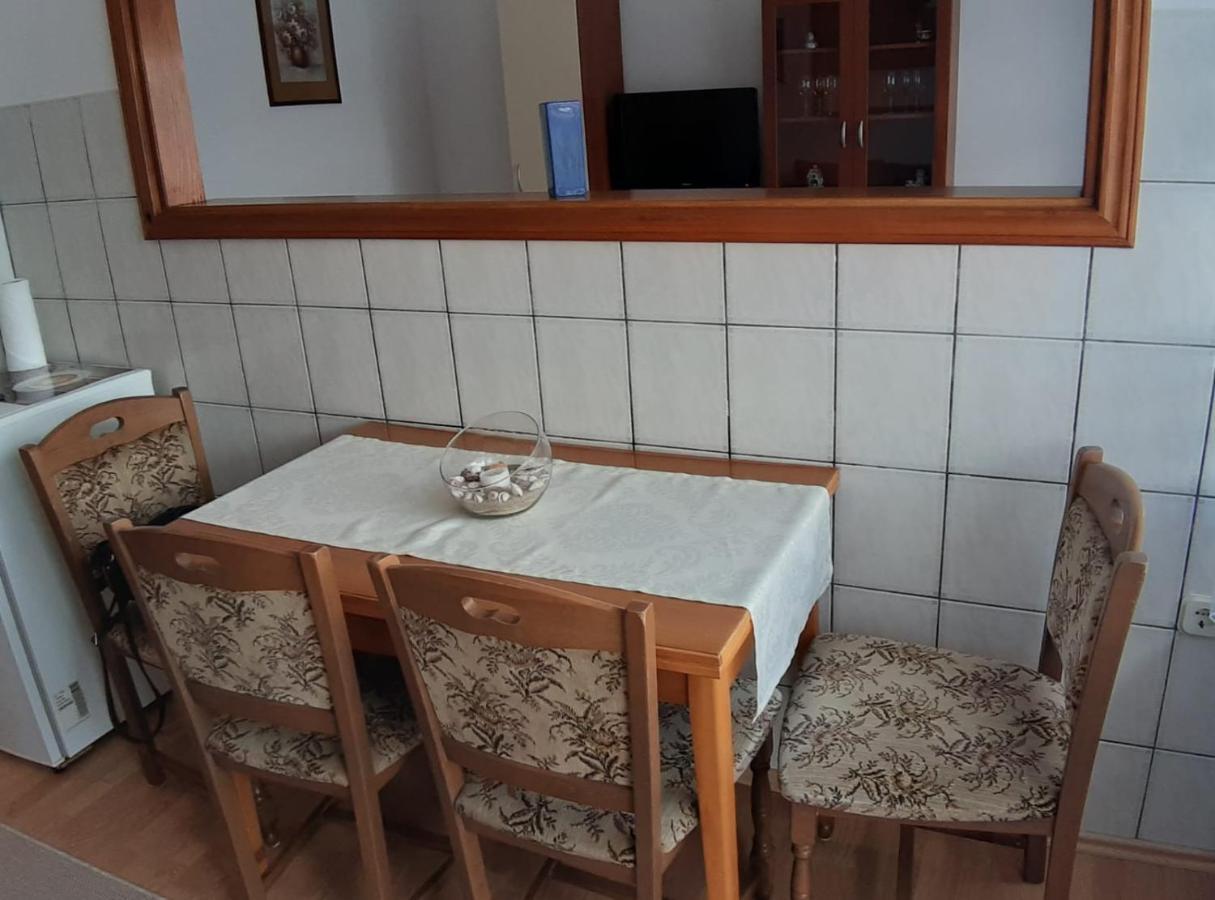 Apartment Ivana Gospic Ngoại thất bức ảnh